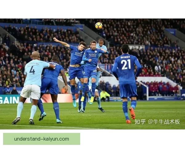 《欧洲五大联赛最新动态：豪门球队转会消息与赛季前瞻分析》